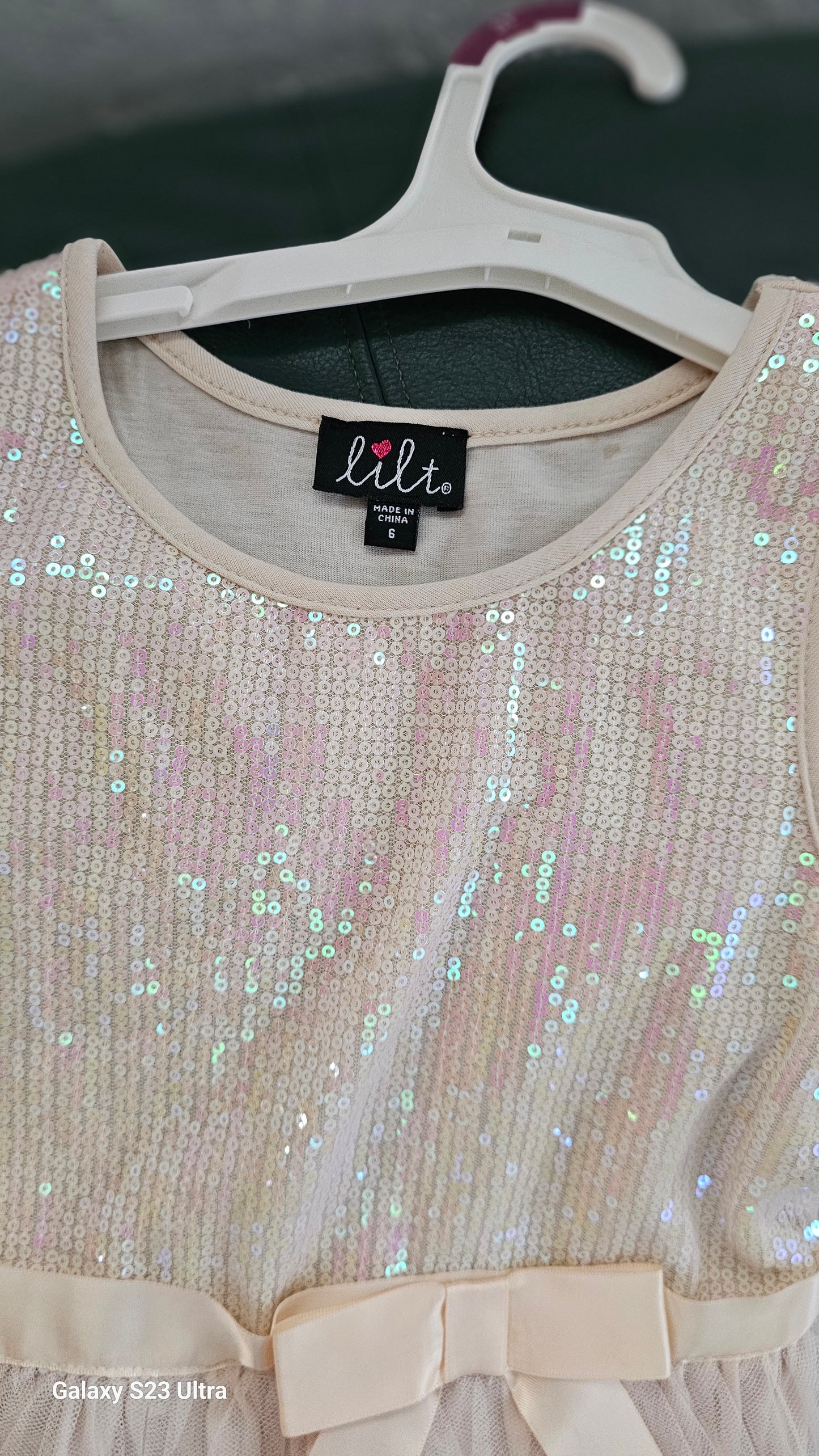 Lilt - Sequined Top - Sleeveless - Pastel Cream- Girls Dress sz 6 - gently Used